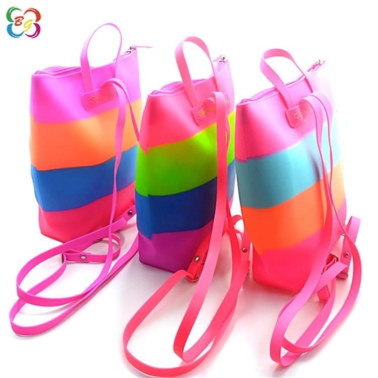 韓版風(fēng)范硅膠雙肩包